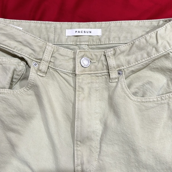 Green boyfriend jeans - Picture 2 of 3